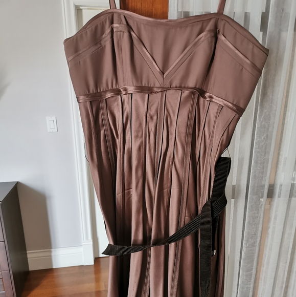 BcbgMaxazria Runway taupe silk dress size 2 - Picture 2 of 5